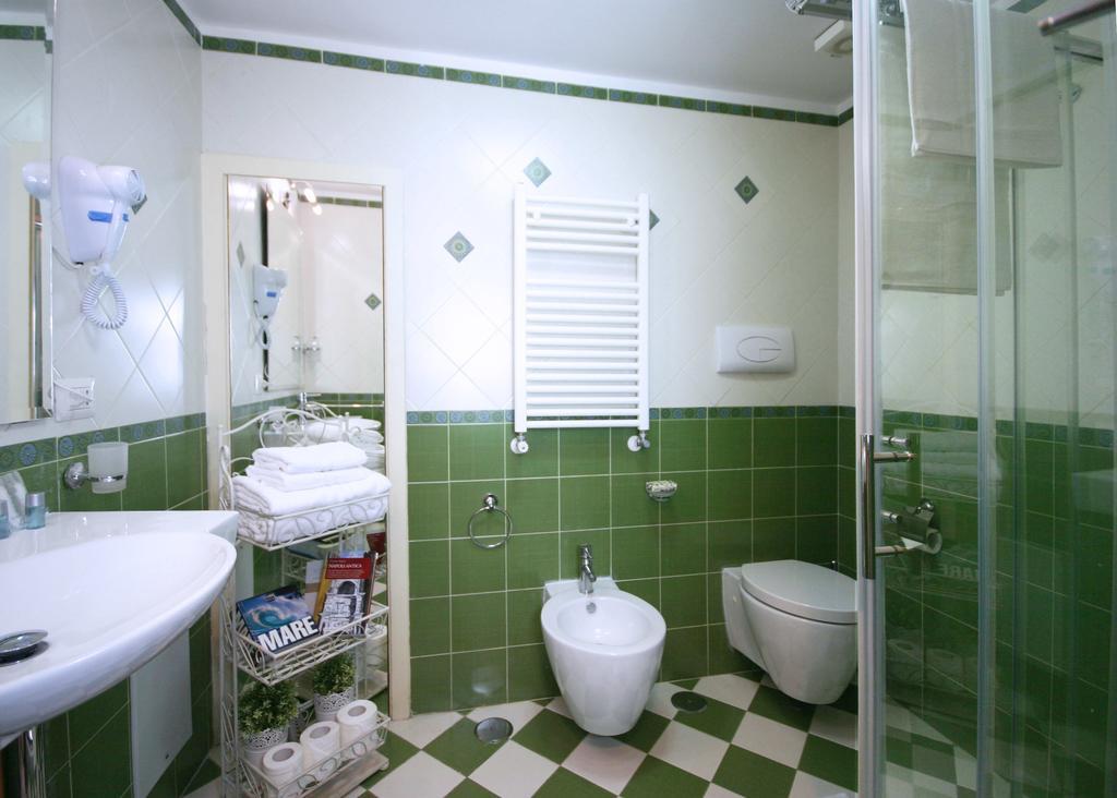 Sebeto Toledo Apartment Napoli Ngoại thất bức ảnh